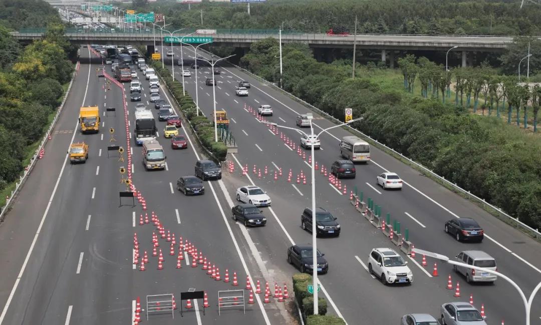 1567392383060077049.jpg 50.jpg