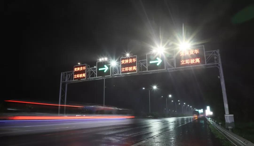 1567392503066074685.jpg 54.jpg