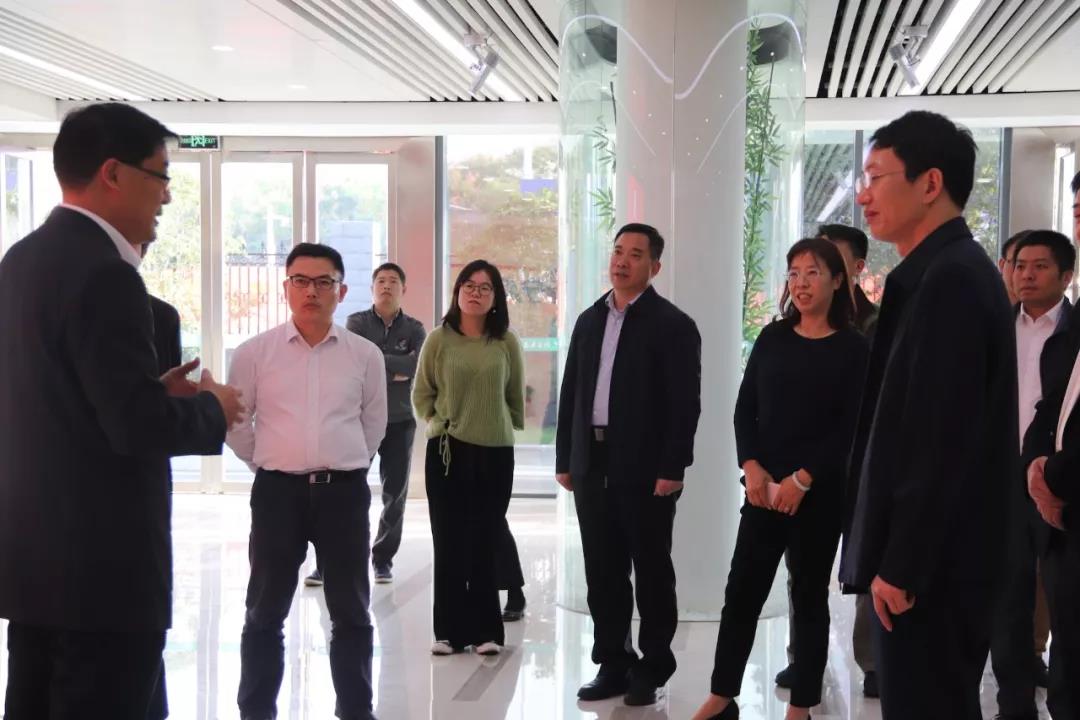 1572836573575082374.jpg 1572836573575082374.jpg