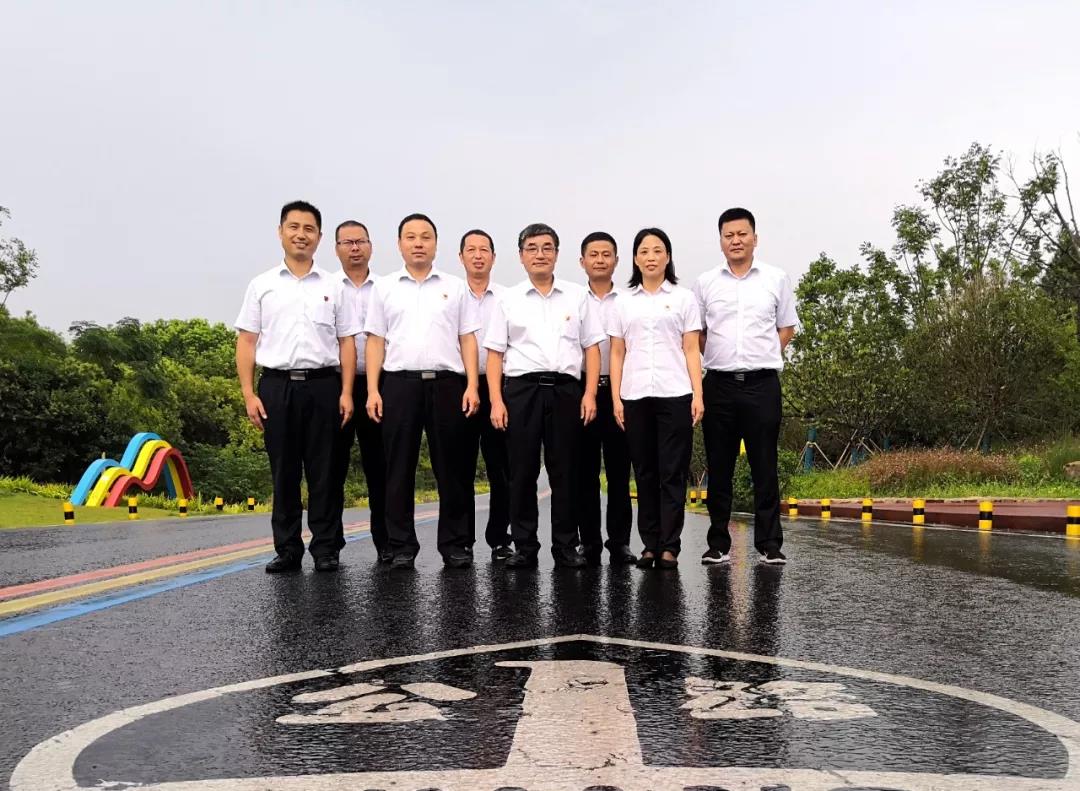 1578639691048065984.jpg 1578639691048065984.jpg