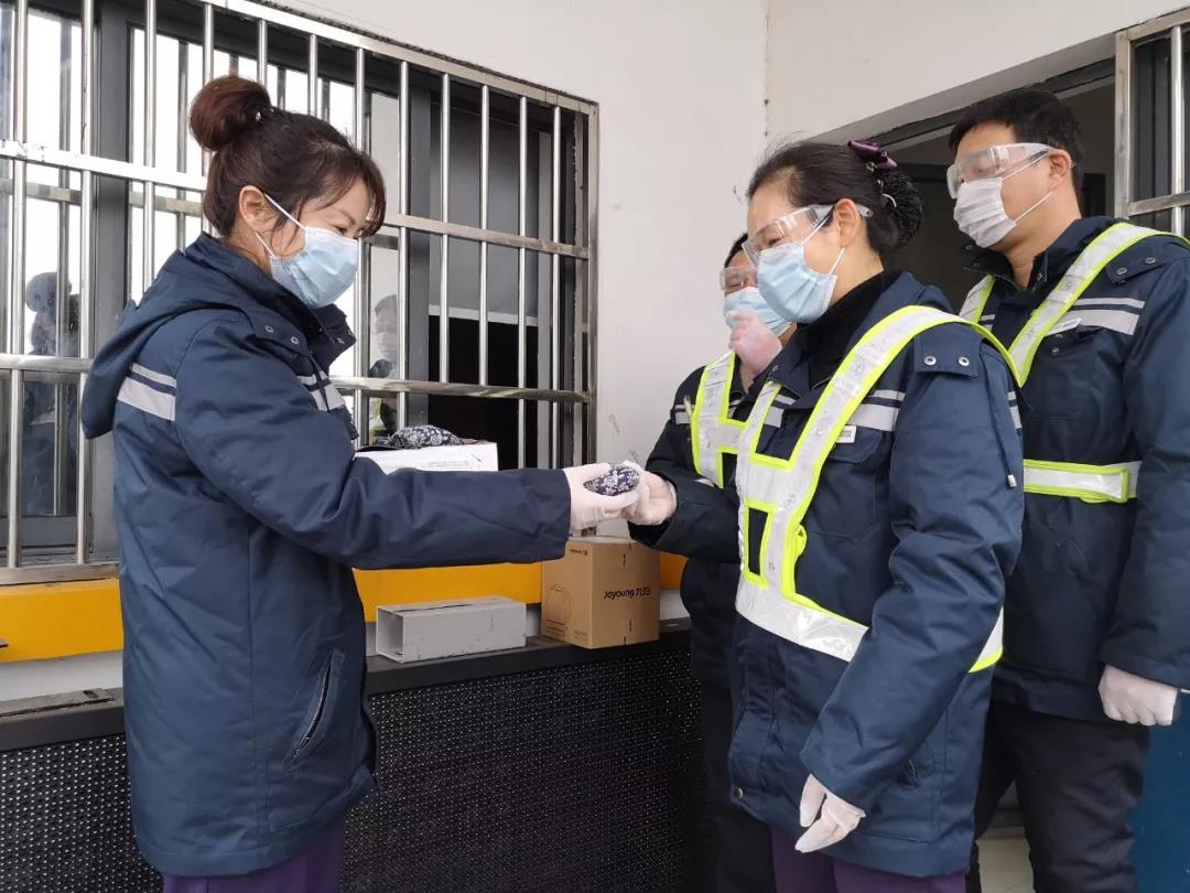 1581685501002036411.jpg 1581685501002036411.jpg