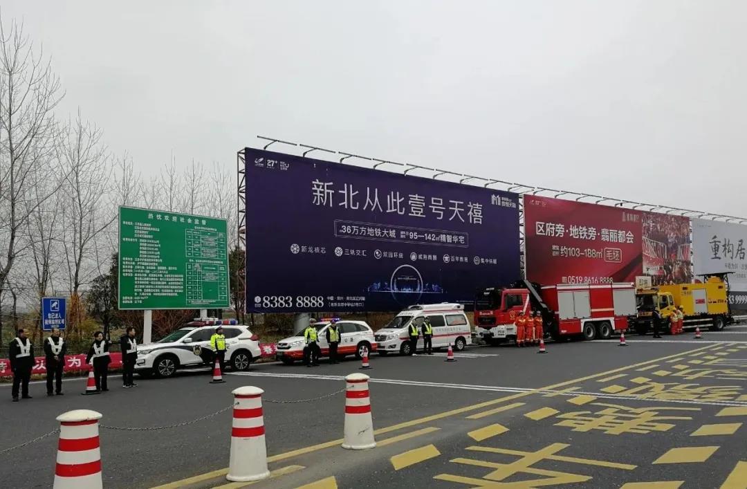 1582524366145048719.jpg 1582524366145048719.jpg