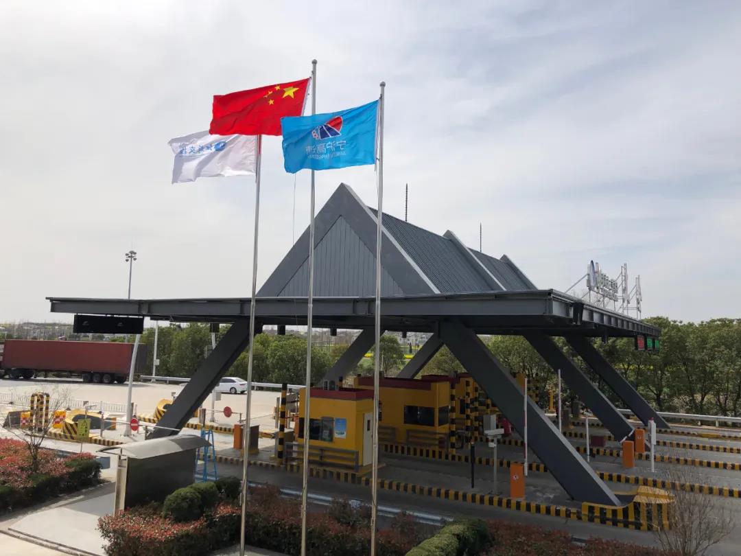 1585624690899088769.jpg 1585624690899088769.jpg