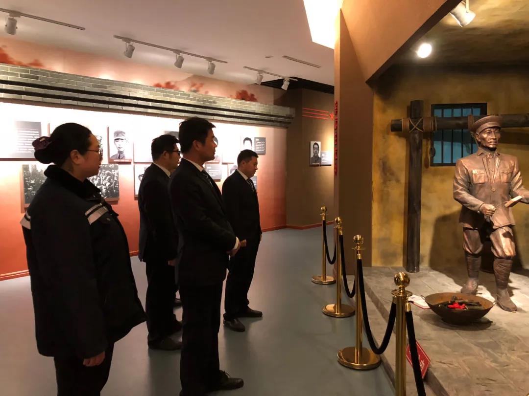 1585713080865046451.jpg 1585713080865046451.jpg