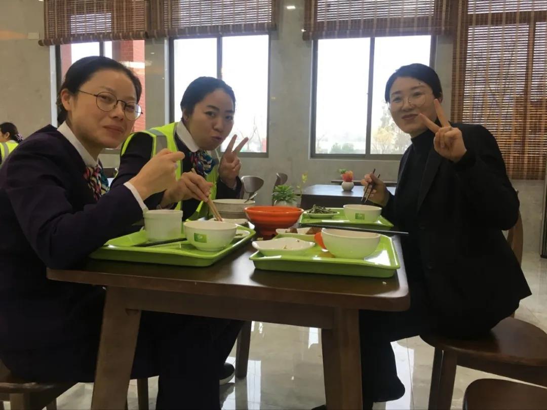 1585879396736075797.jpg 1585879396736075797.jpg