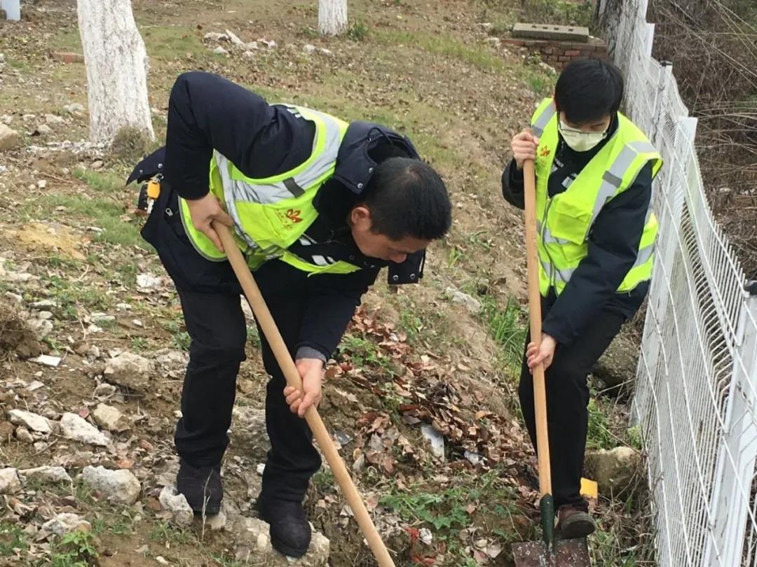 1586338829903082105.jpg 1586338829903082105.jpg