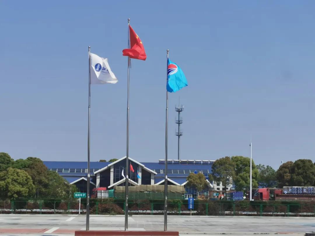 1587006112571047780.jpg 1587006112571047780.jpg