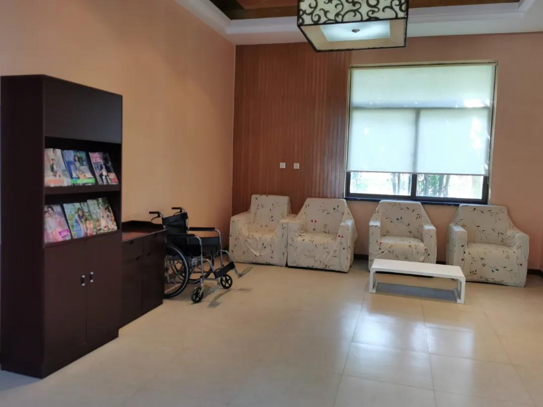 1587006112688036430.jpg 1587006112688036430.jpg