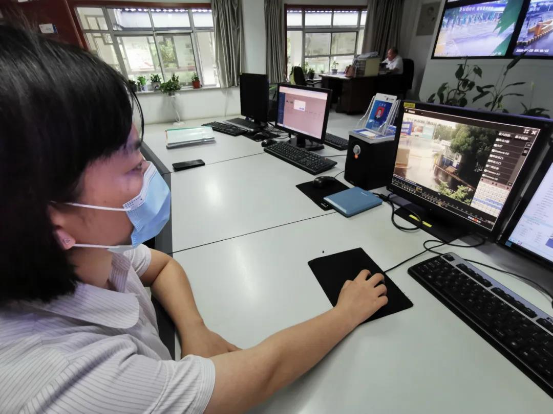 1593488602556081582.jpg 1593488602556081582.jpg