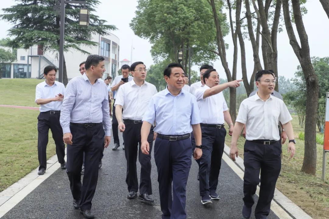 1594804360425012758.jpg 1594804360425012758.jpg