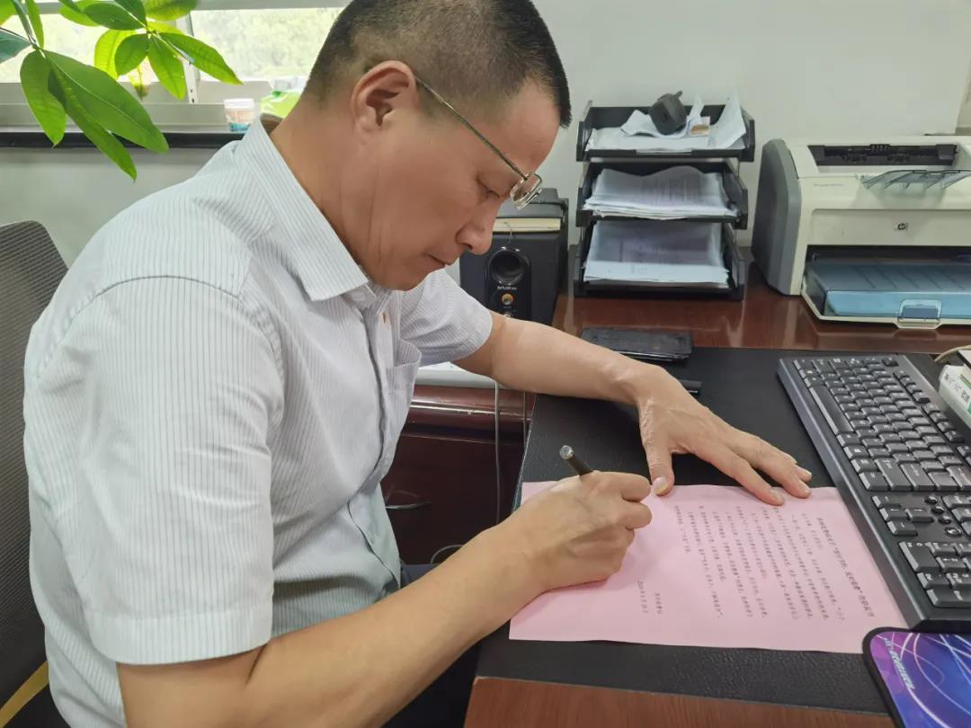 1598604944233099834.jpg 1598604944233099834.jpg