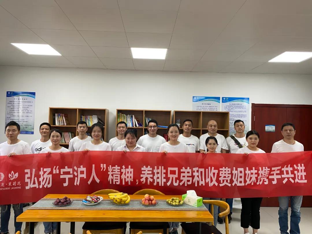 1601172928351097501.jpg 1601172928351097501.jpg