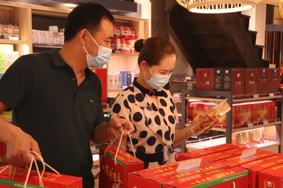 1658729921187060434.jpg 1658729921187060434.jpg