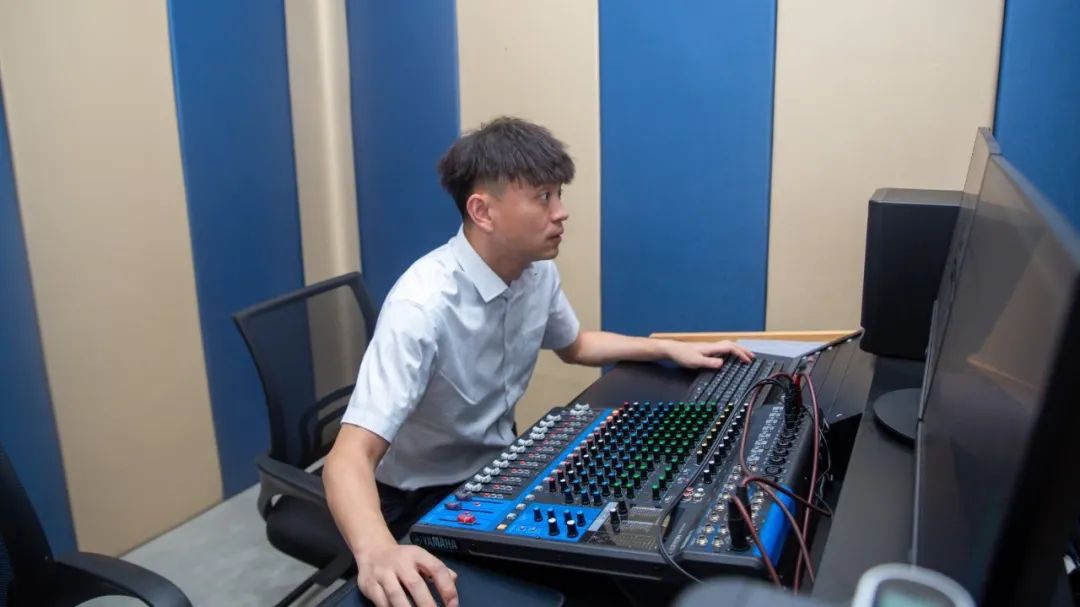 1697192025683073058.jpg 1697192025683073058.jpg