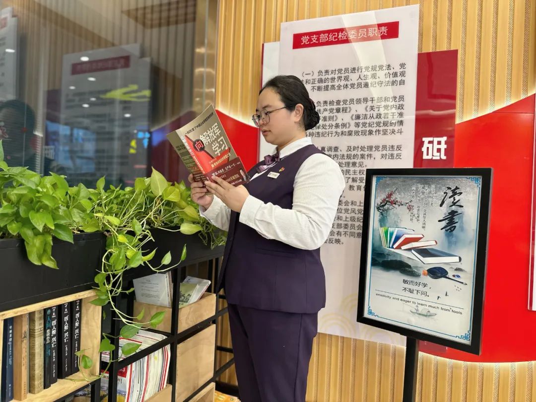 1697422374742034232.jpg 1697422374742034232.jpg