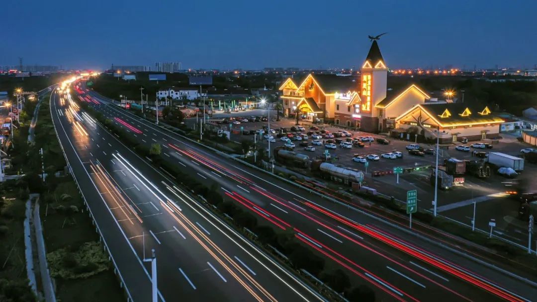 1697535791404029272.jpg 1697535791404029272.jpg