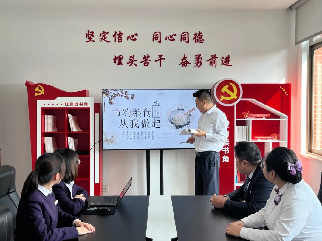 1697536102768059867.jpg 1697536102768059867.jpg