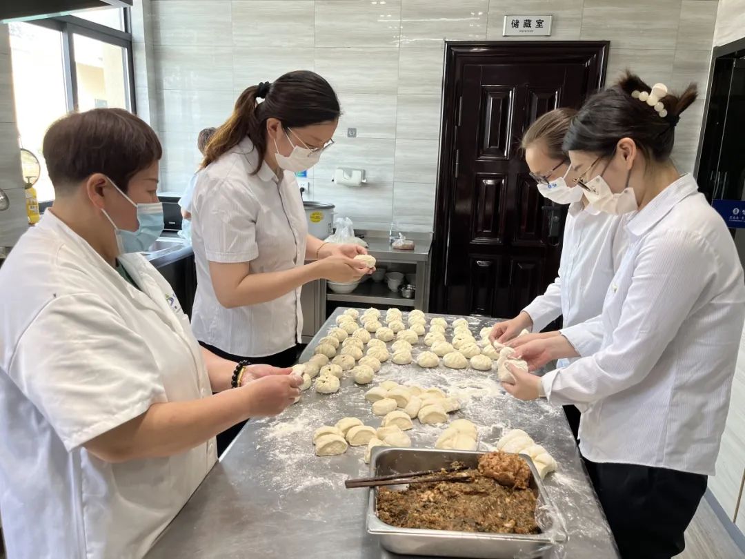 1697537525392079935.jpg 1697537525392079935.jpg