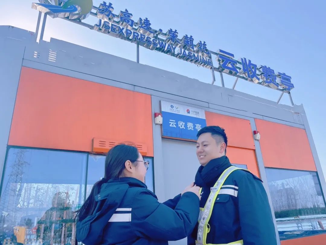 1703470282220064659.jpg 1703470282220064659.jpg