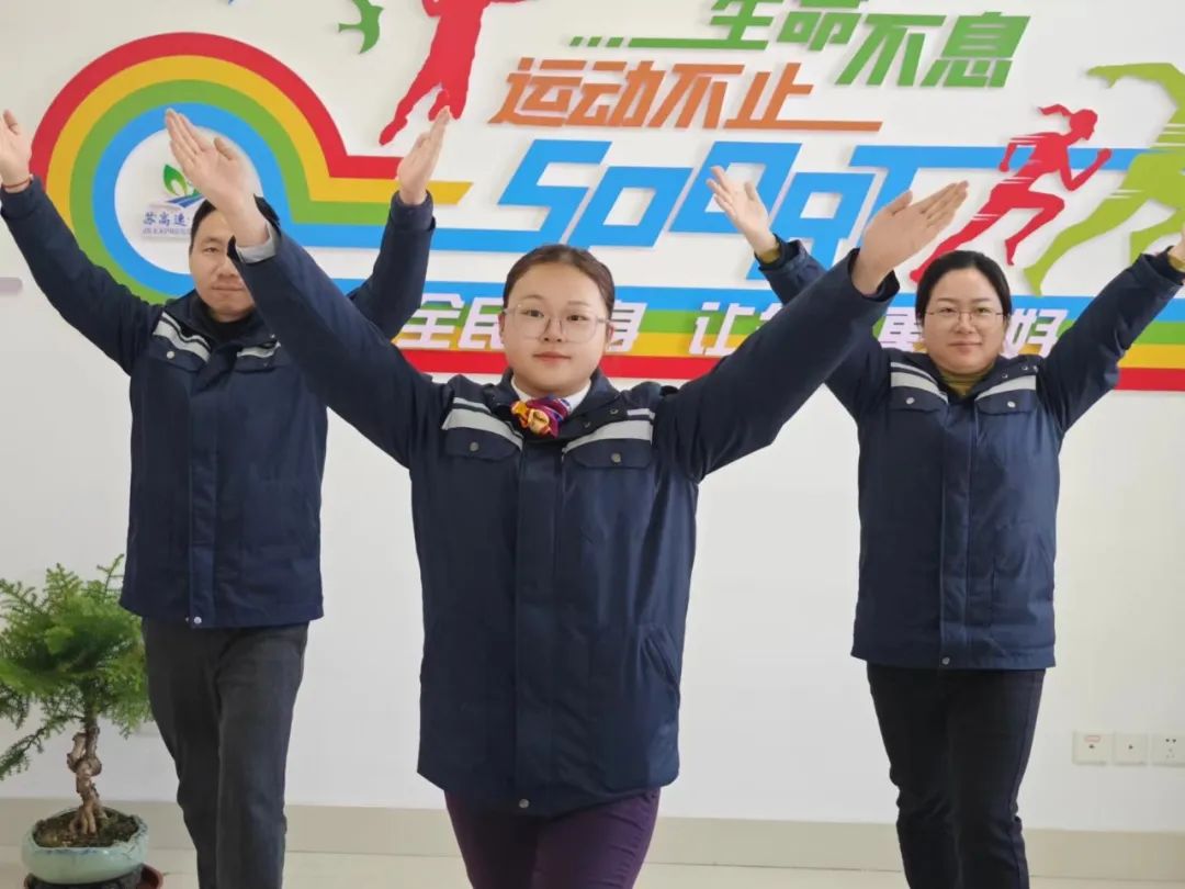 1703470294780093285.jpg 1703470294780093285.jpg