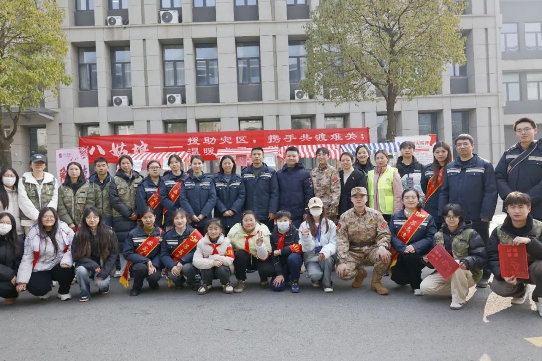 1704790574591077384.jpg 1704790574591077384.jpg