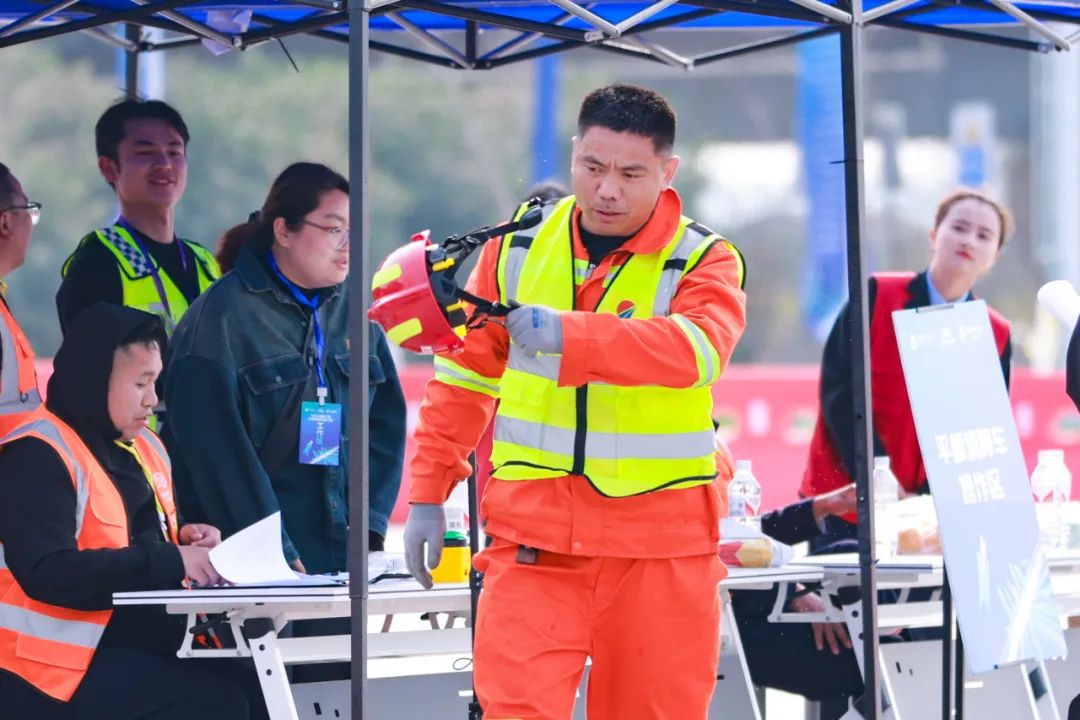 1713411385992076772.jpg 1713411385992076772.jpg