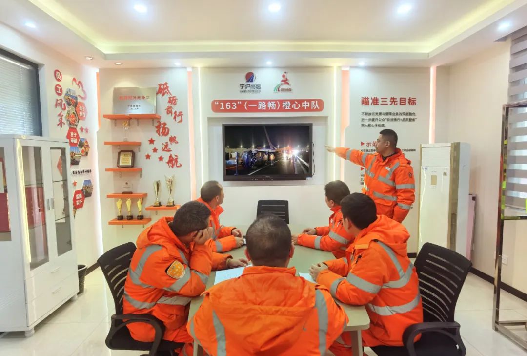 1713411398415023241.jpg 1713411398415023241.jpg