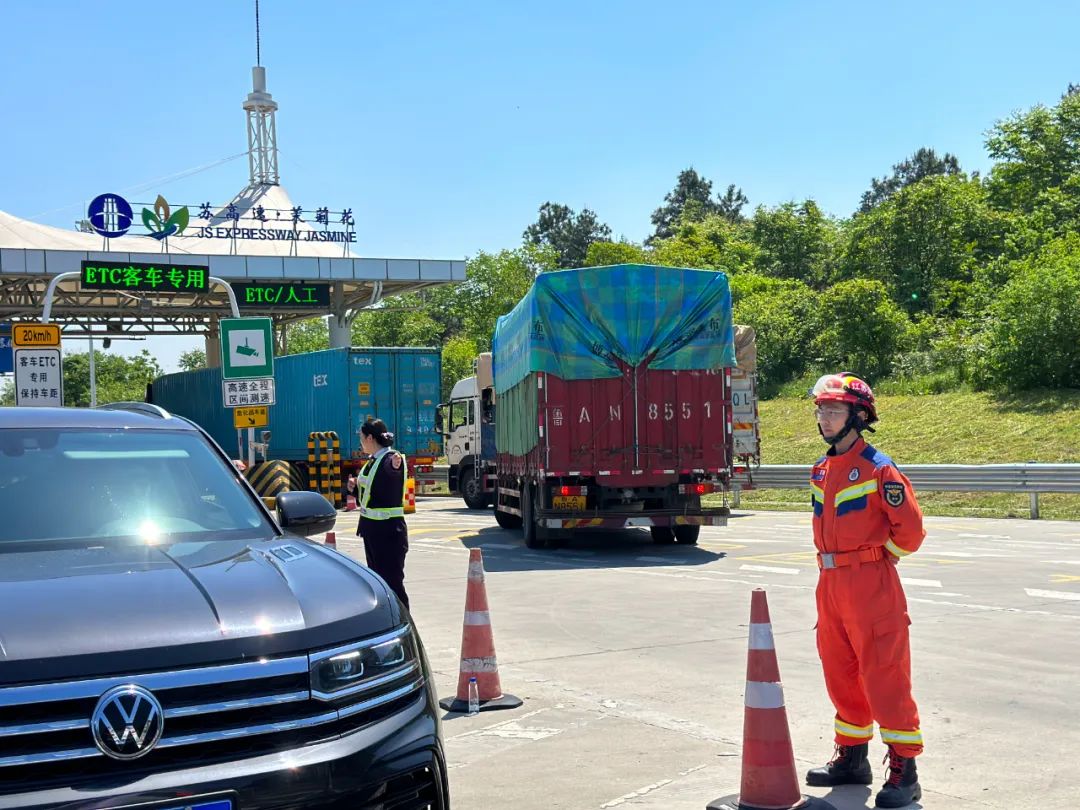 1715075593870072650.jpg 1715075593870072650.jpg