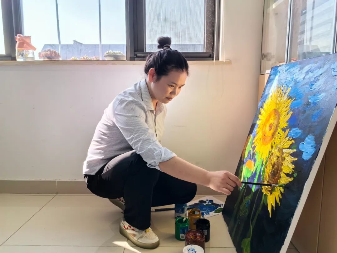 1715075645350044939.jpg 1715075645350044939.jpg